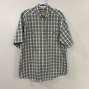 Wrangler button up shirt plaid short sleeves